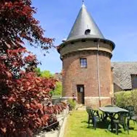 Propriete D'une Avec Jardin Clos A